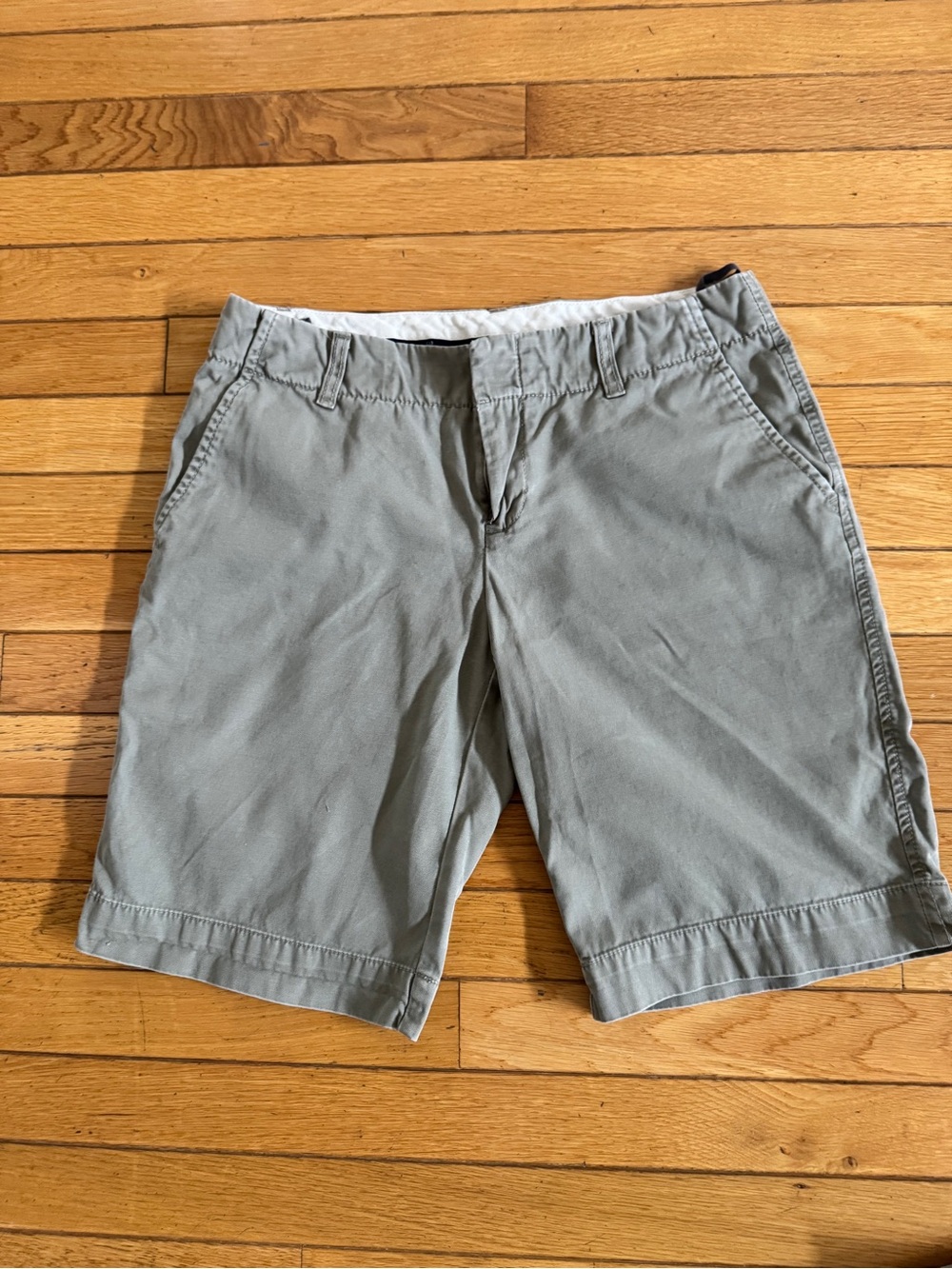 GAP Women’s  Khaki Green Shorts